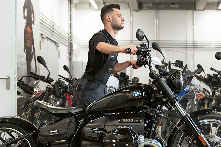 Wintereinlagerung bei Motorrad Fassbender Wintereinlagerung bei Motorrad Fassbender