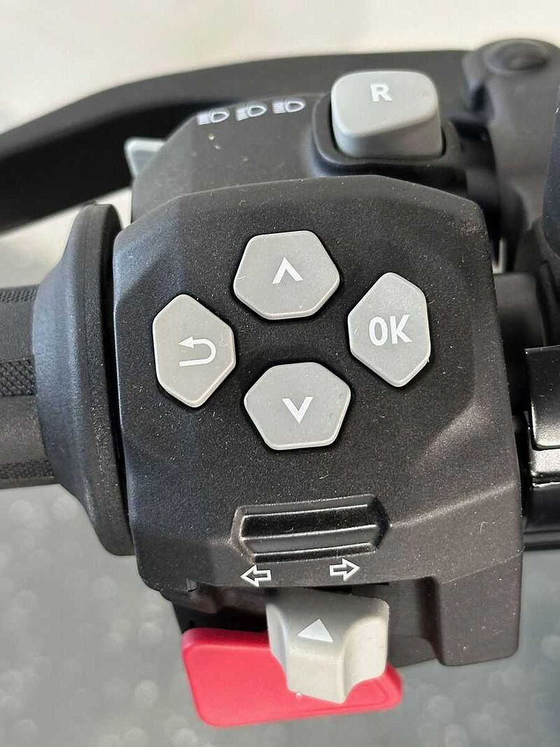 BMW CE 02 AM Aktionspreis 80 J. Motorrad Faßbender