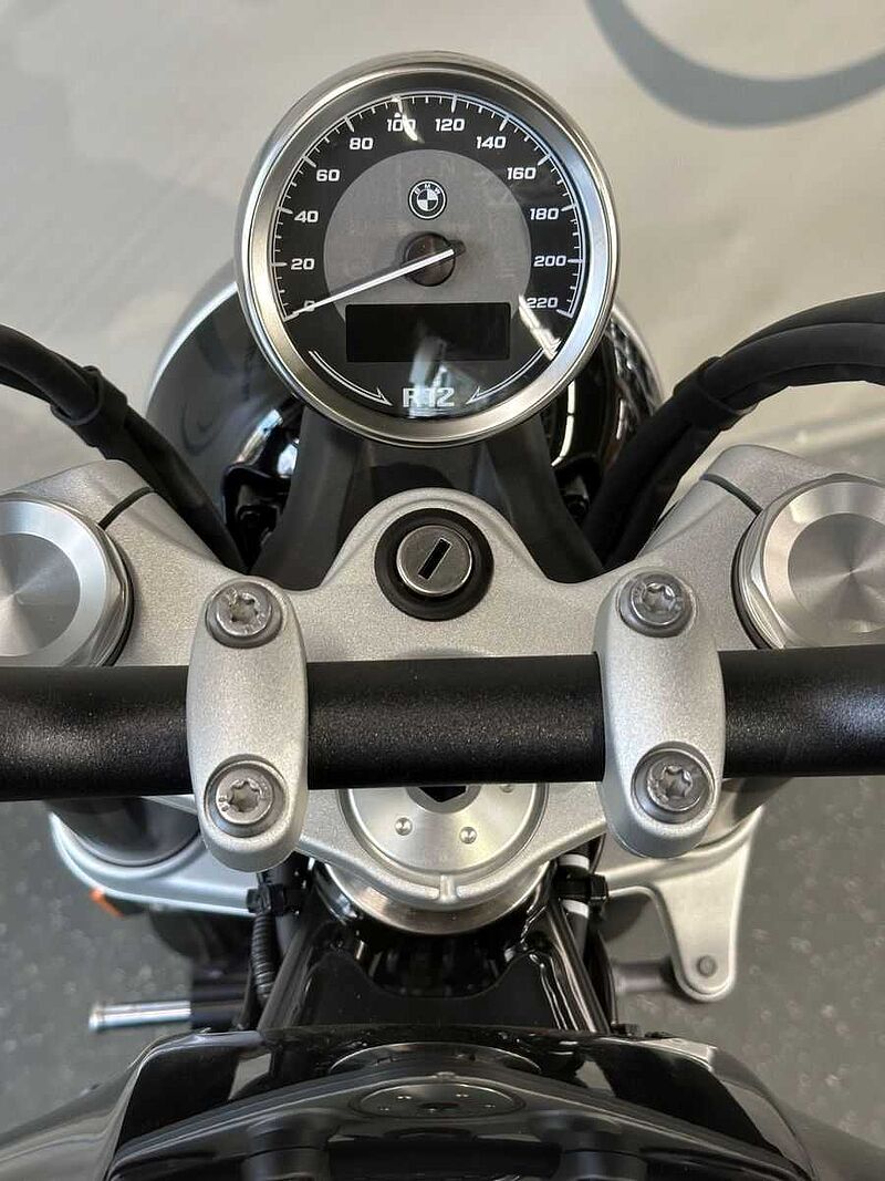 BMW R 12